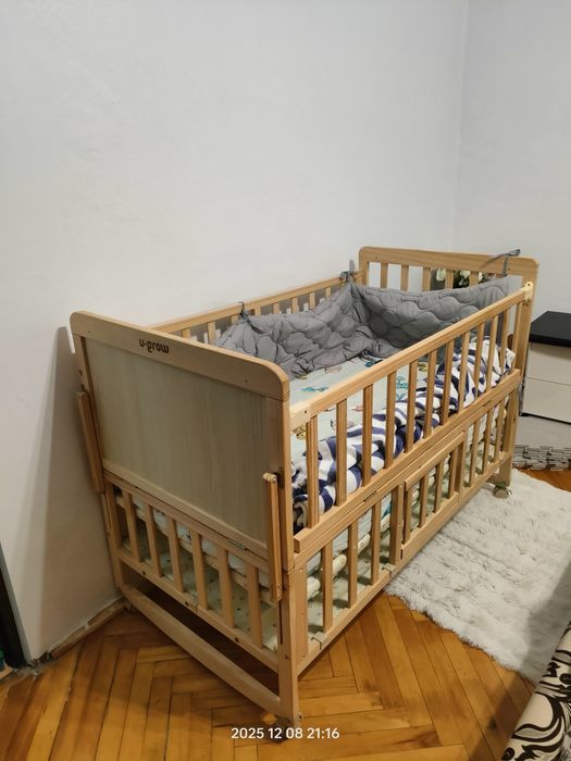 Pătuț balansoar pentru copii