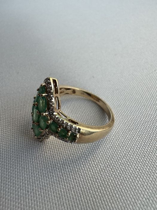 Inel din aur, smaralde si cubic zirconia
