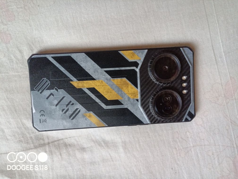 Продаётся смартфон iii f150 air3