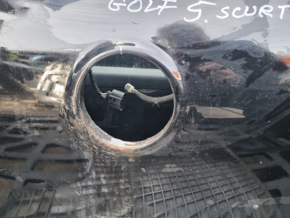 Vând haion golf5 scurt 2003 ,2004 ,2005