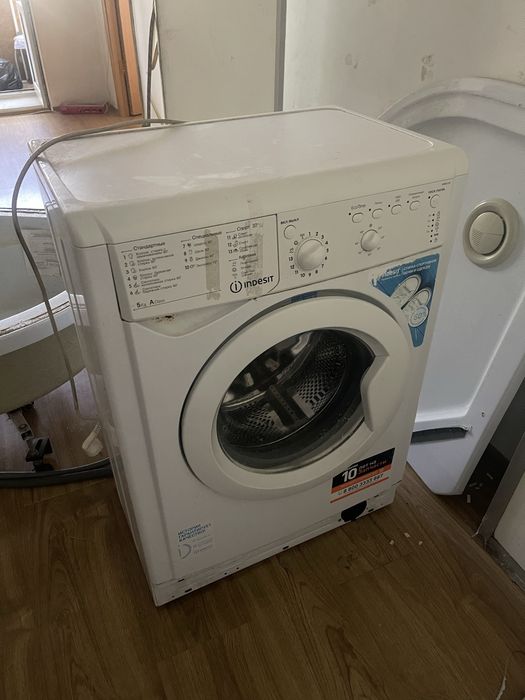 Продам стиральную машину.