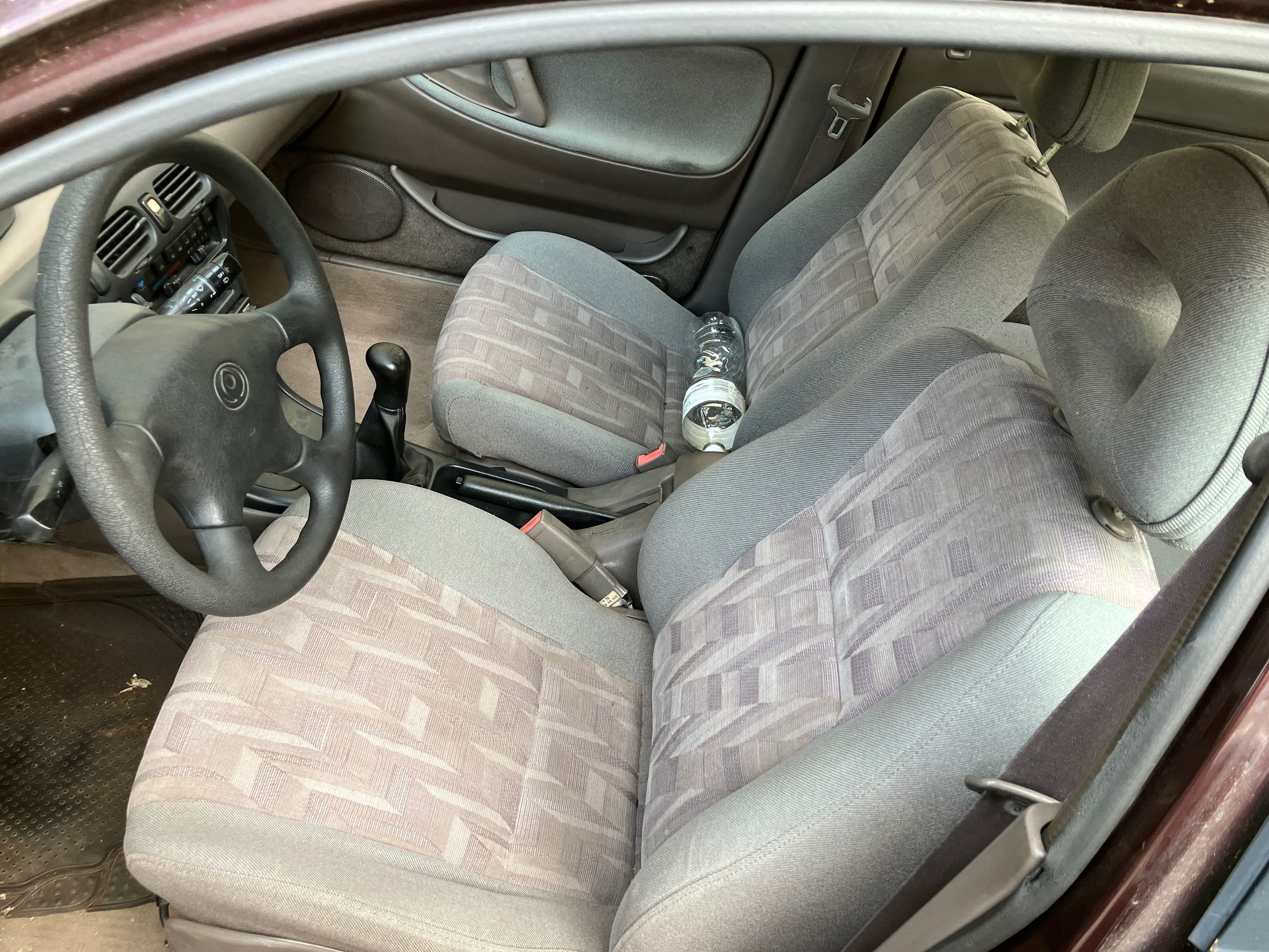 Mazda 626 2.0D Comprex Мазда