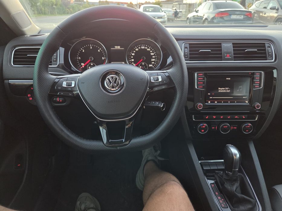 VW Jetta Facelift 150 cp DSG 7 Euro 6