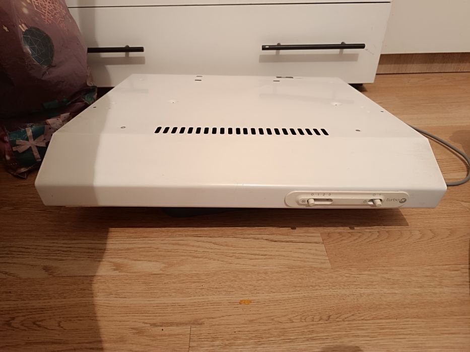 Продам вытяжку новую