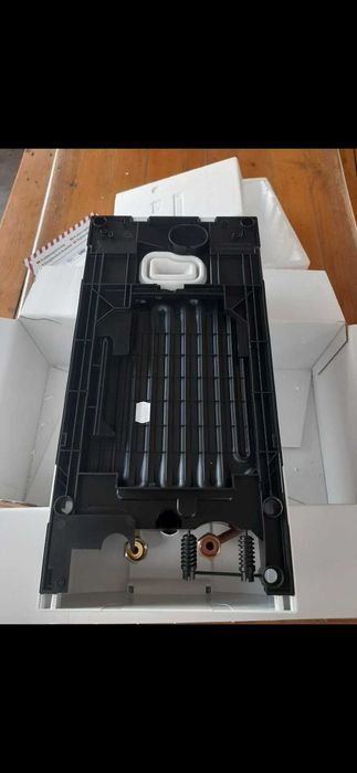 Чисто Нов Бойлер Bosch Tronic 4000