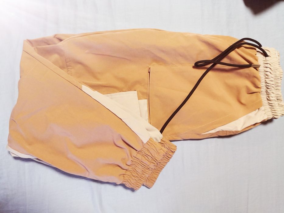 Vând urgent blugi oricare 3 pereche la 100 de lei