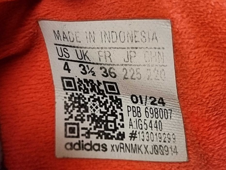 Crampoane fotbal Adidas Predator marimea 36