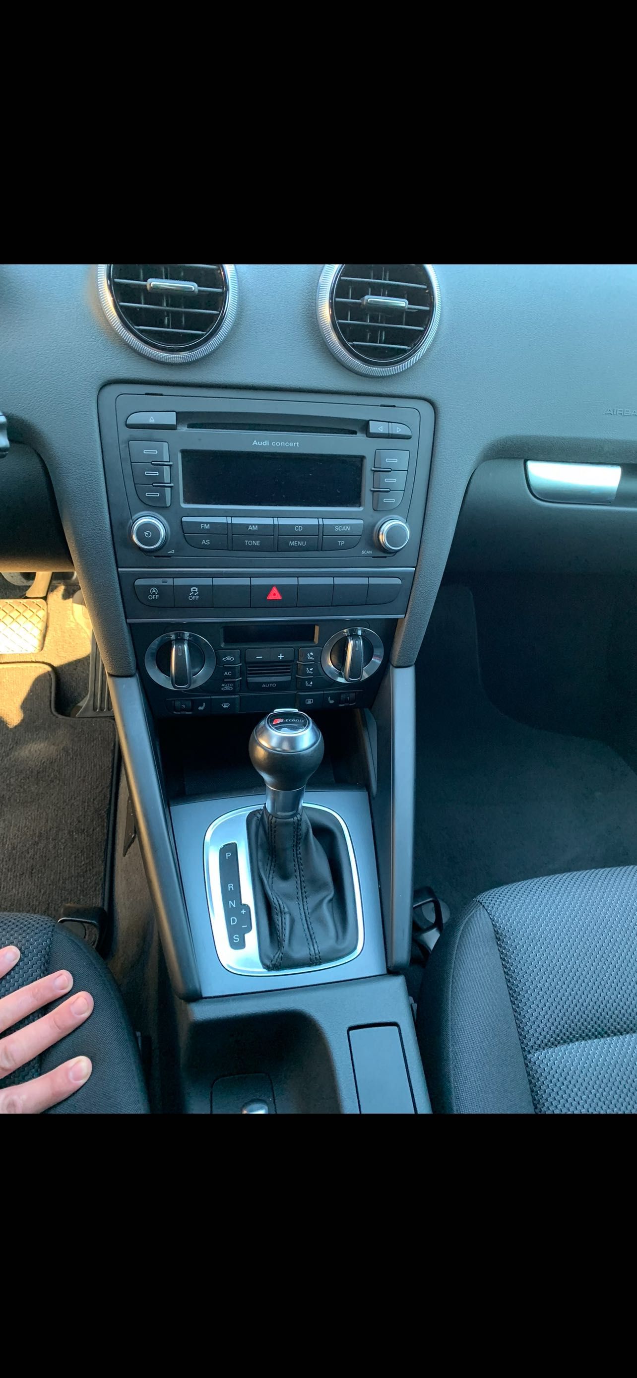 Audi A3 1.4 tfsi -125 cp automat impecabil