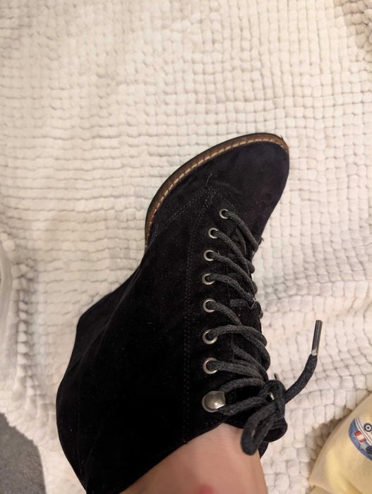 Подарявам обувки на платформа. Размер 37