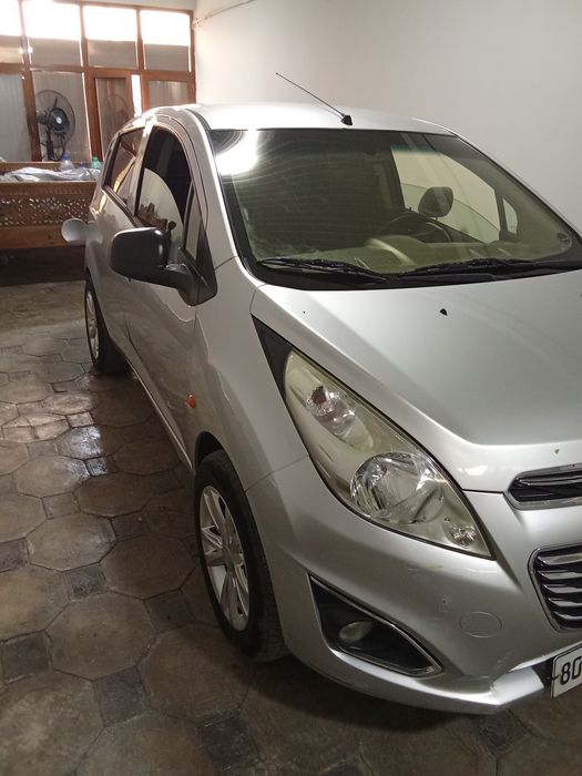 2012 yil Spark sotiladi .5400$