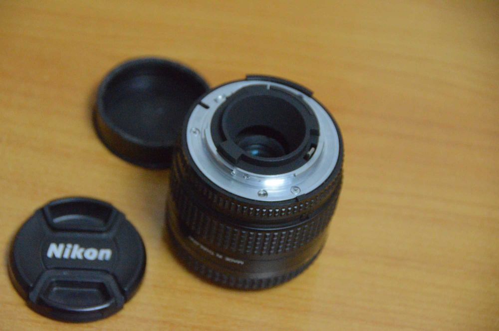 obiectiv Nikon  35-70 mm