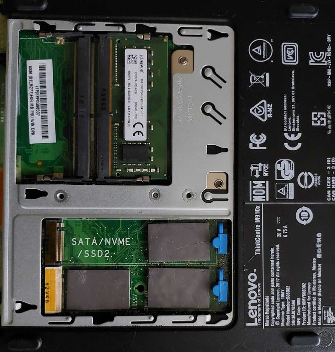 Lenovo ThinkCentre M910x MiniPC  i5-7400T 8GB DDR4