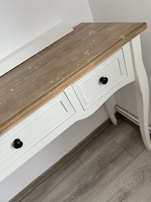 Masuta de machiaj alba cu sertare