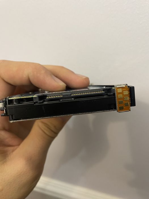 Жеский диск для серверa