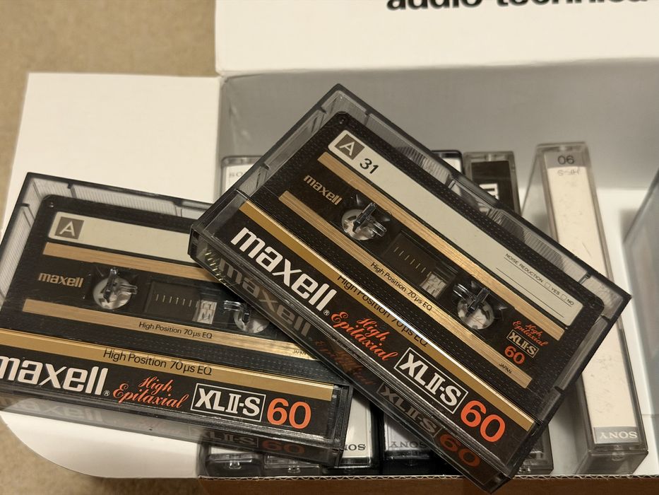 Lot 12 Casete Audio Maxell TDK Sony