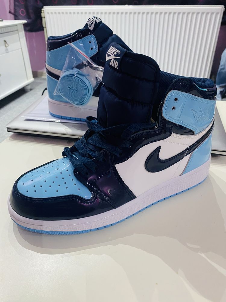 Nike Air Jordan нови - 39 номер