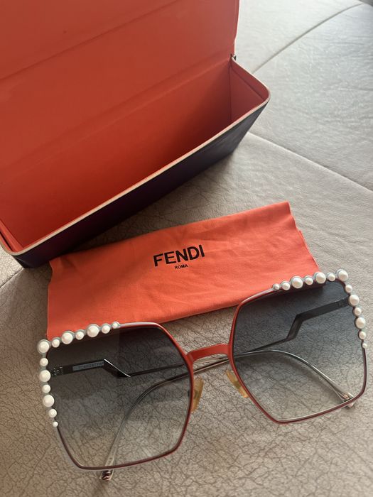 Оригинални слънчеви очила FENDI