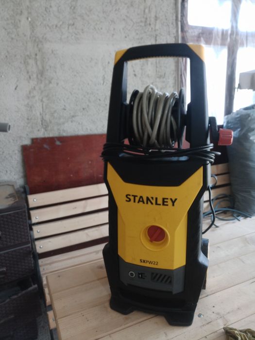 Aparat presiune. STALEIY.  220.   150 BARI .