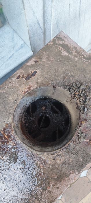 Katyol sotiladi Eron Maxsuloti . Gorelkasi ishlidi