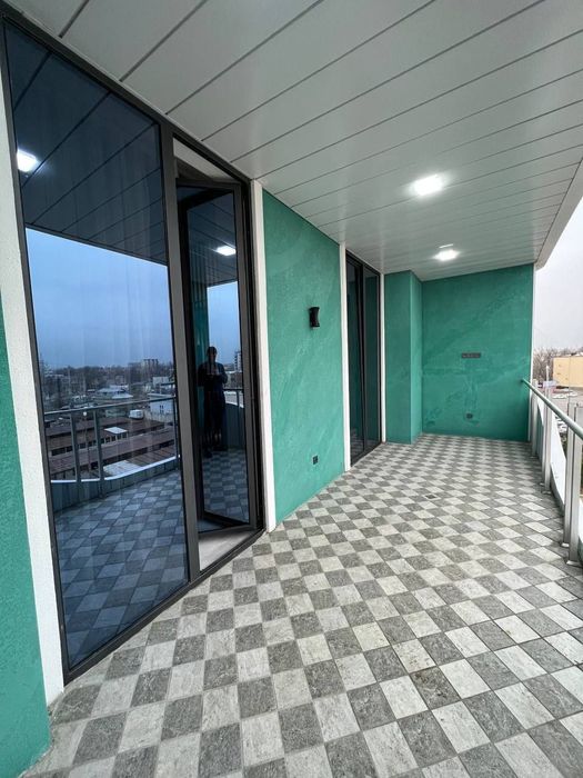 Продам 2 комнатную,Кадышева