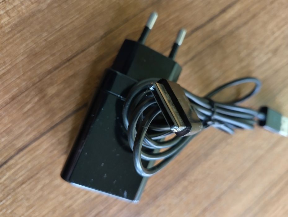 Vind încărcător pentru tabletă Asus