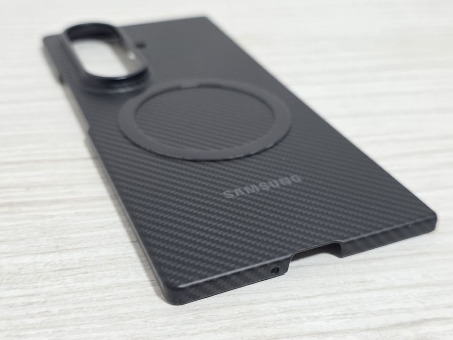 Husa Samsung Galaxy Fold 7 Carbon