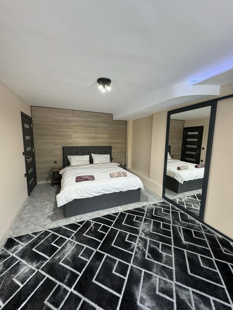 Дава се под наем Двустаен апартамент в Ловеч, Дикисана - 80 кв.м за 95000 € - Снимка #3
