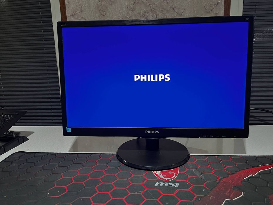 Монитор Philips 21.5 дюймов