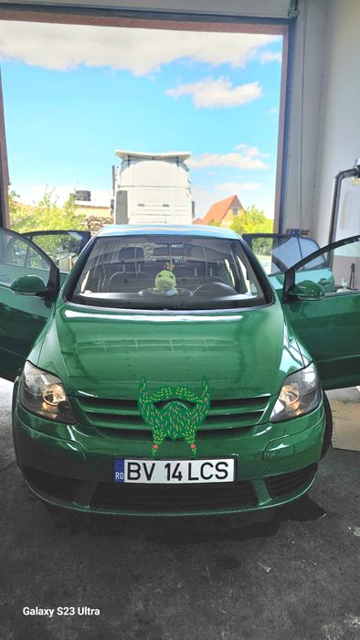 De vanzare golf 5 plus