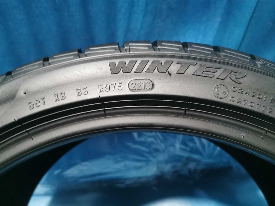 245 40 19 - 275 35 19 pirelli m+s 4 buc
