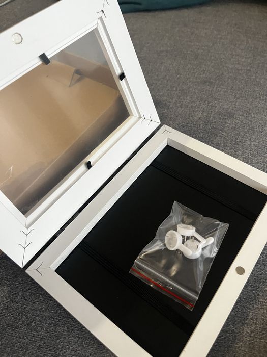 2 броя нови рамки за снимки