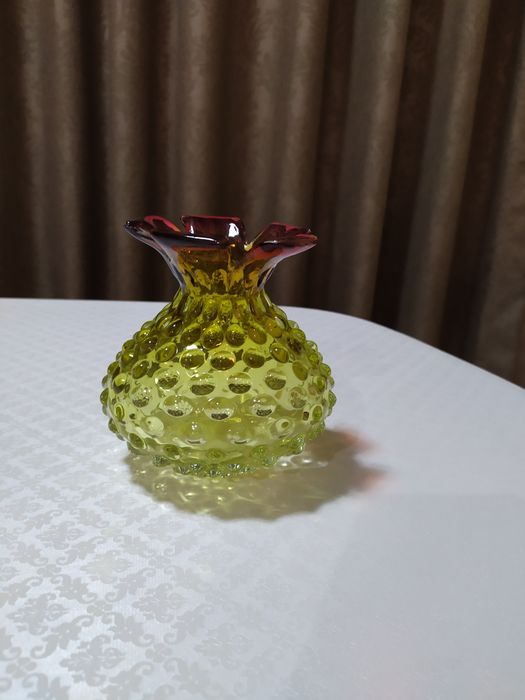 Продаю красивую вазу советских времён