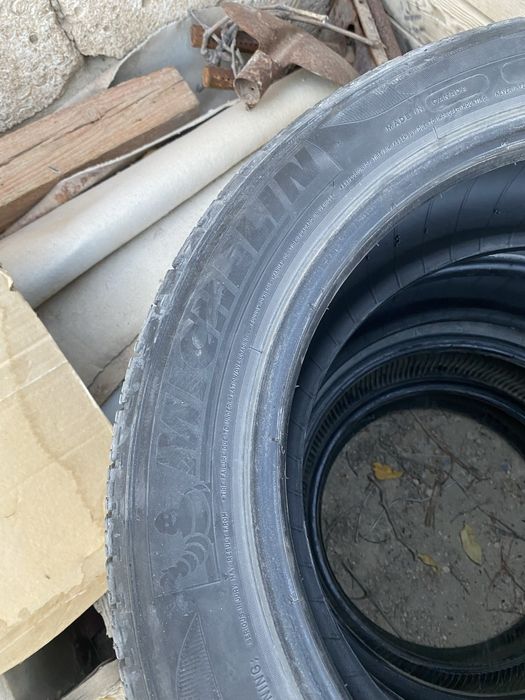 215/55 R17 Michelin