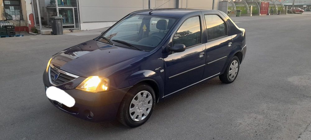Vând Dacia Logan full. 16 benzina. Unic proprietar de noua. Km 134000