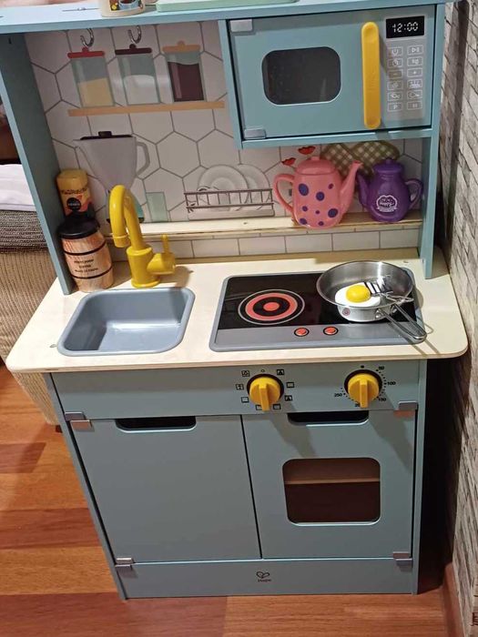 Детска кухня Hape