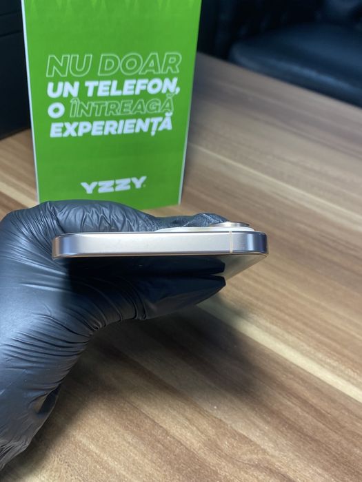 iPhone 16 Pro Max / 256 GB / Sănătate baterie 100% / Foarte bun