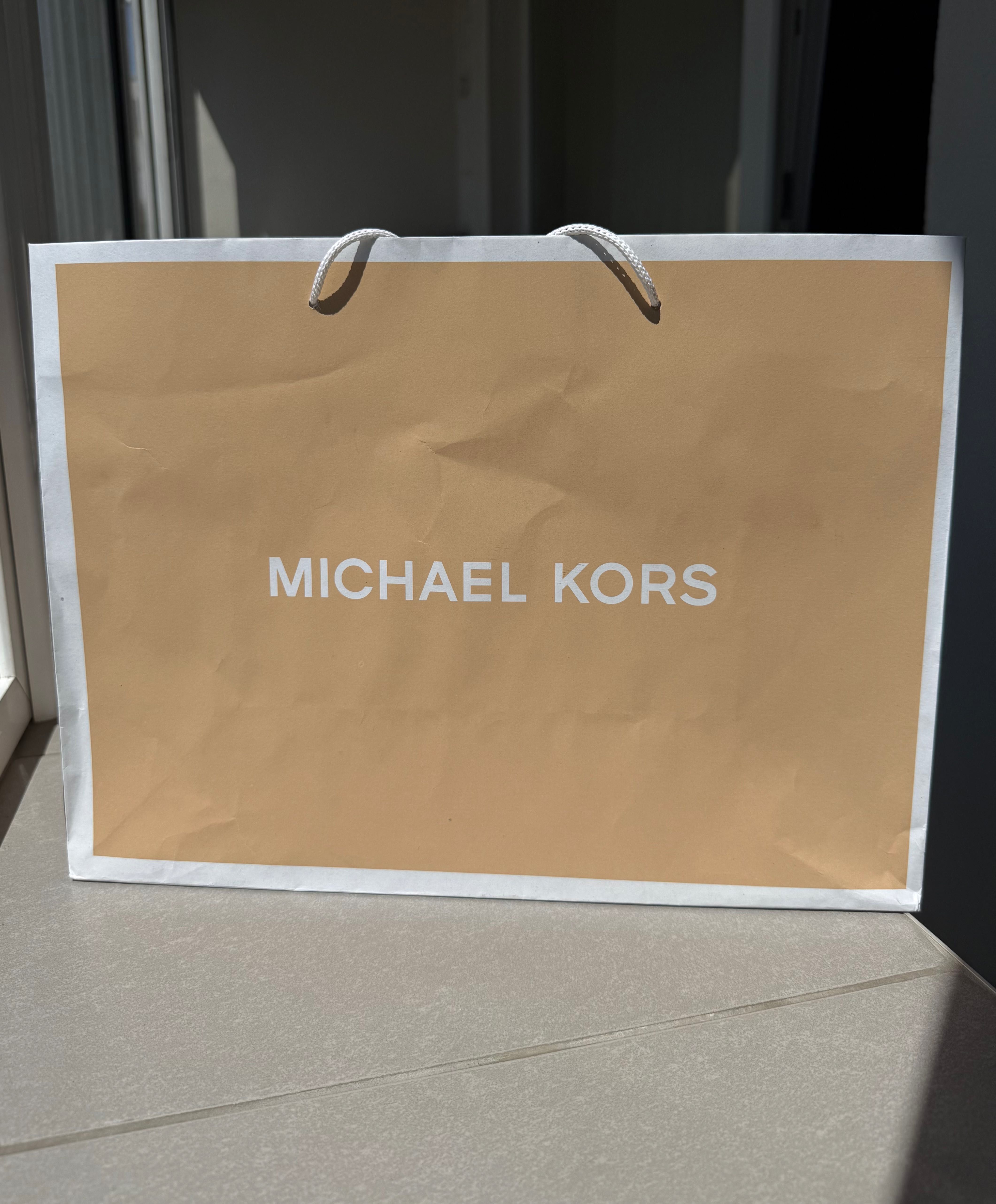 Чанта на Michael Kors. Оригинална