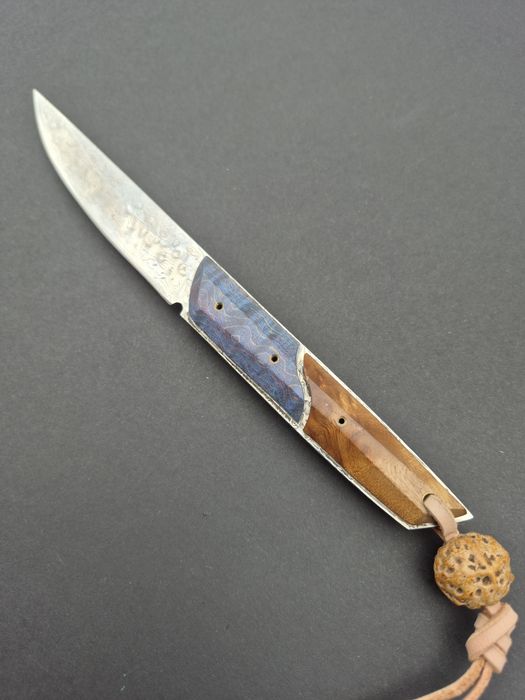 Компактен ловен нож,фултанг дамаска стомана с кожена кания, LN426