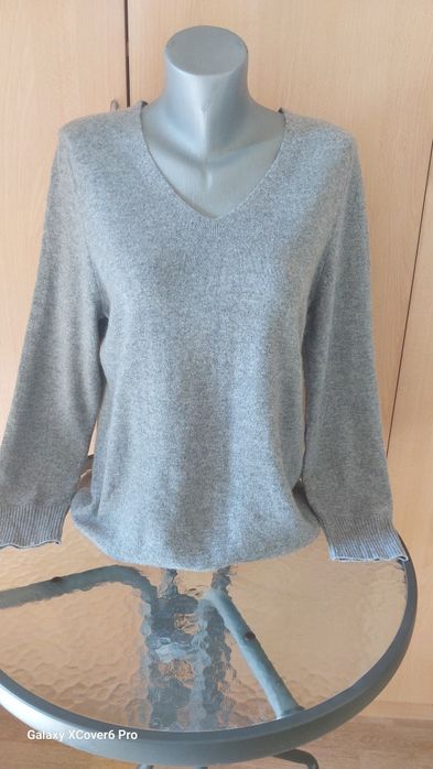 Пуловер C&А. 100%кашмир. размер L.