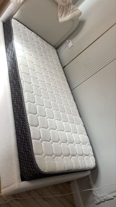 Продам матрас 90*200