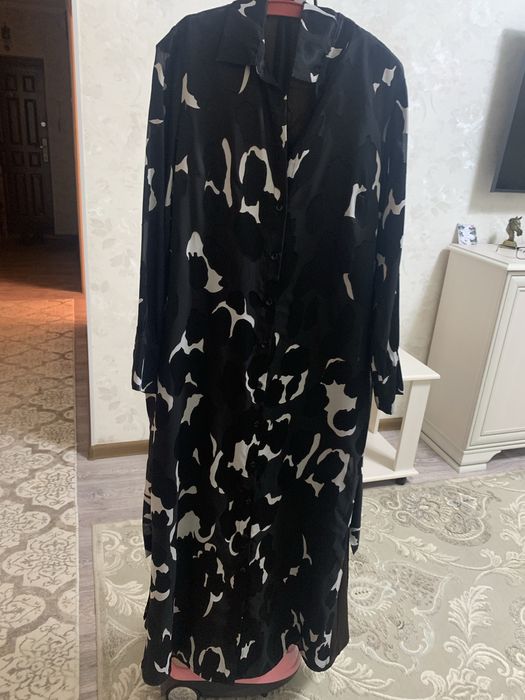 Продам платья, костюм