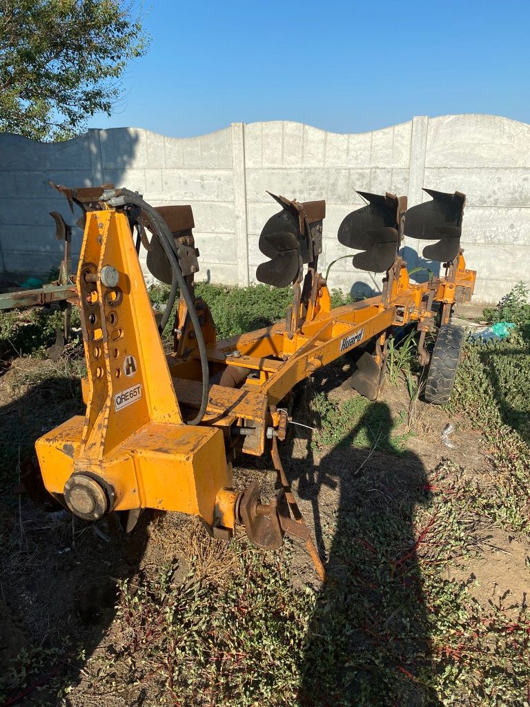 Vând tractor steyr și case magnum