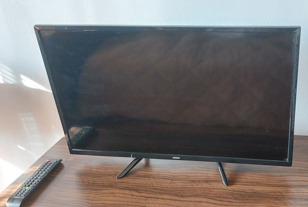 Телевизор NEO LED-32 inches HD LED TV