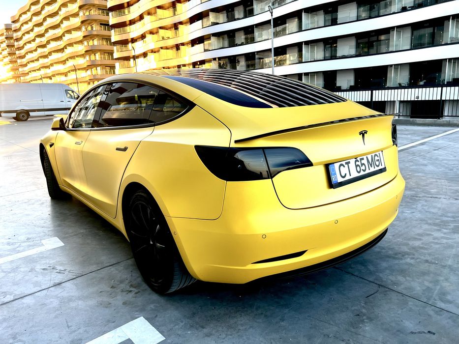 Tesla  model 3 long range