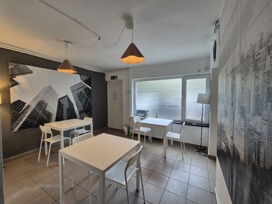 Spatiu comercial 3 camere