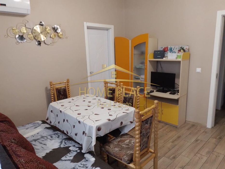 Дава се под наем Тристаен апартамент в Варна, Център - 95 кв.м за 612 € - Снимка #2