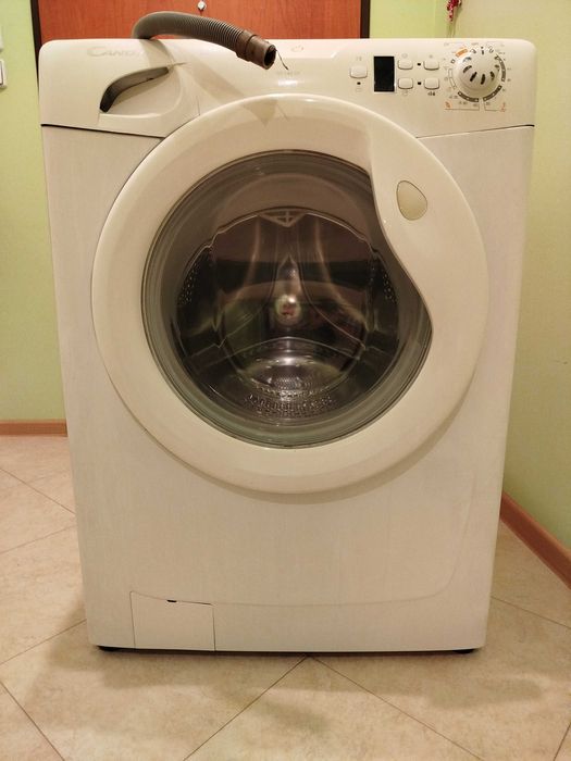 Продавам пералня Candy