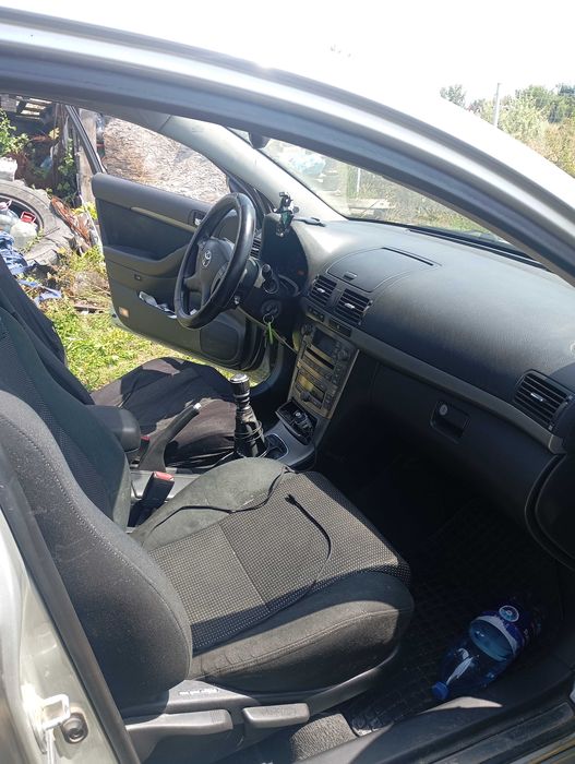 Toyota Avensis Facelit 2D4D