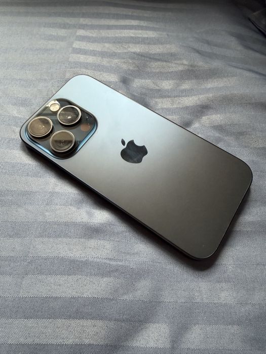 IPhone 15 pro 512 gb