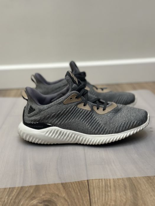 Кроссовки женские оригинал Adidas размер 37,5-38,5